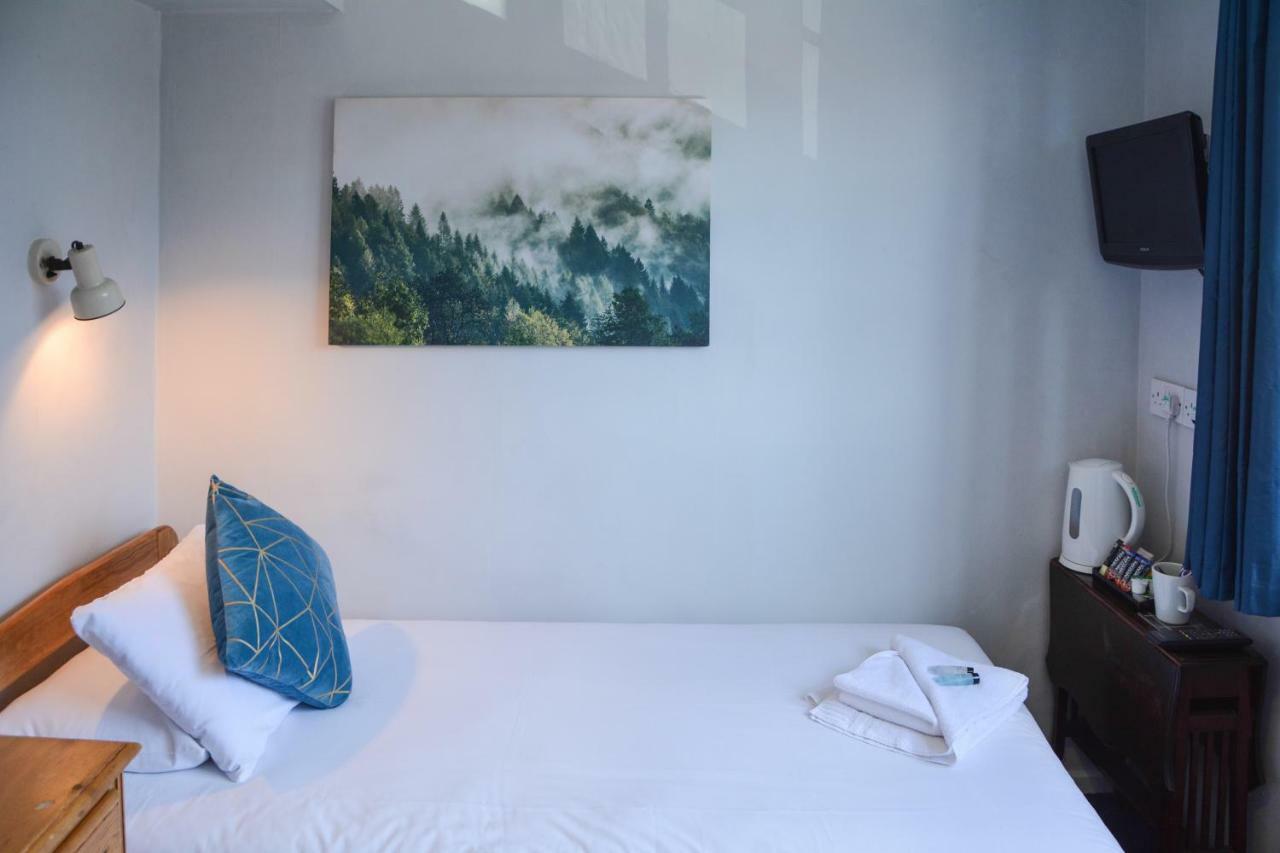 Llanerch Inn لاندريندود ويلز المظهر الخارجي الصورة